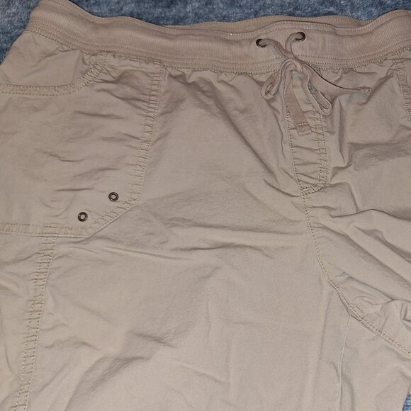 Faded Glory Womens 20W Khaki Capris Adjustable Leg Drawstring Pockets Plus Size - Picture 8 of 13